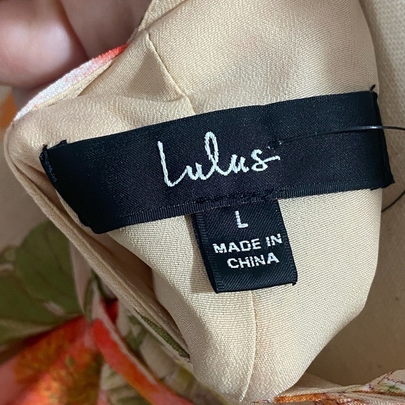 Lulu’s Start of Something New Beige Floral‎ Print Wrap Maxi Dress Sz Lg - Picture 5 of 16